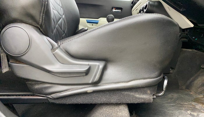 2017 Maruti IGNIS ZETA 1.2, Petrol, Manual, 35,126 km, Driver Side Adjustment Panel