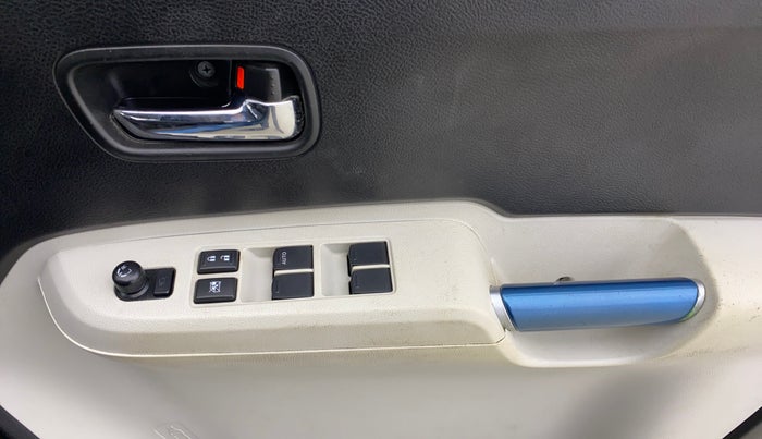 2017 Maruti IGNIS ZETA 1.2, Petrol, Manual, 35,126 km, Driver Side Door Panels Control