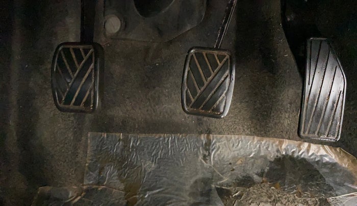 2017 Maruti IGNIS ZETA 1.2, Petrol, Manual, 35,126 km, Pedals