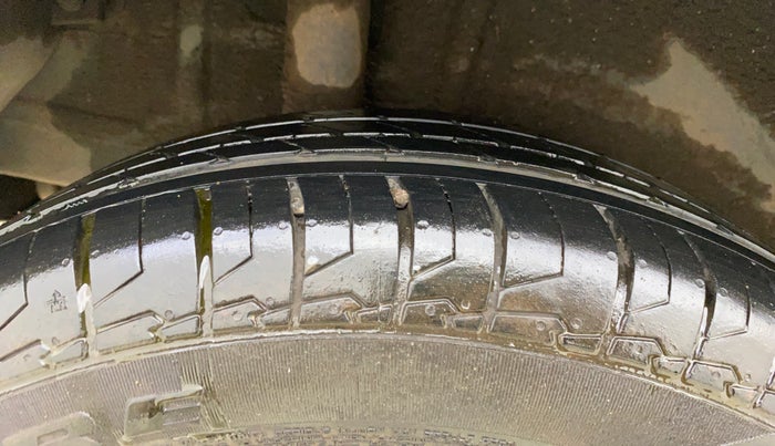 2017 Maruti IGNIS ZETA 1.2, Petrol, Manual, 35,126 km, Right Rear Tyre Tread