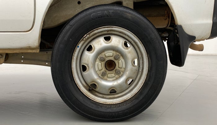 2012 Maruti Eeco 5 STR, Petrol, Manual, 39,542 km, Left Rear Wheel