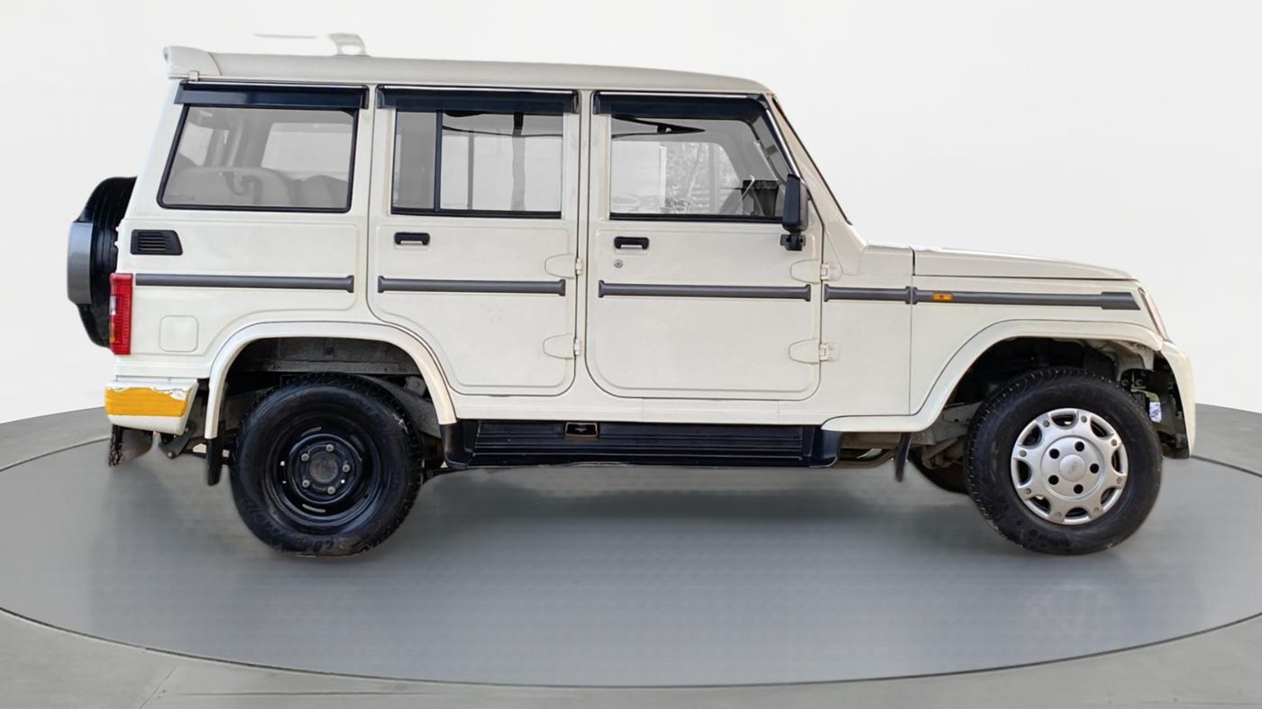 2020 Mahindra Bolero B4, Diesel, Manual, 72,834 km, Right Side View