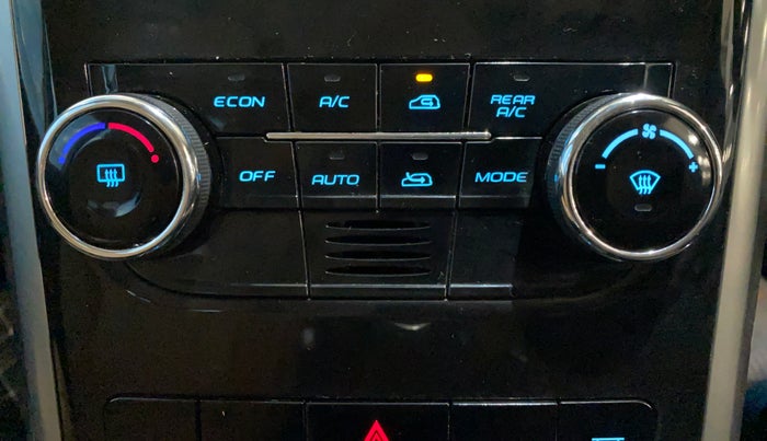 2021 Mahindra XUV500 W11 AT, Diesel, Automatic, 8,732 km, Automatic Climate Control