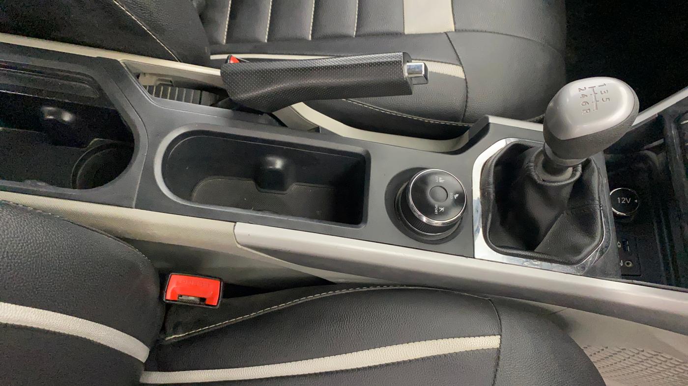 2018 Tata NEXON XT PETROL, Petrol, Manual, 89,071 km, Gear Lever