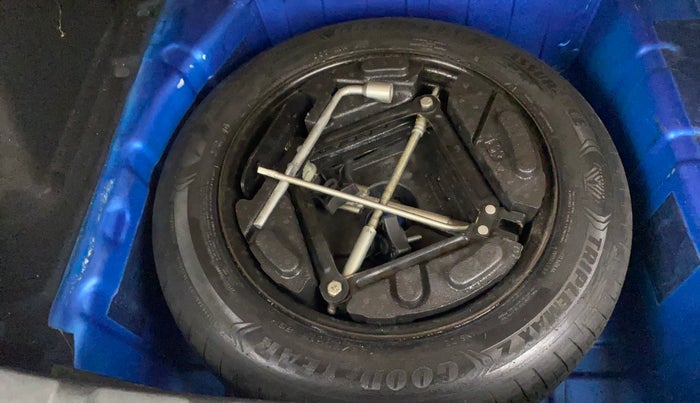 2018 Tata NEXON XT PETROL, Petrol, Manual, 89,747 km, Spare Tyre