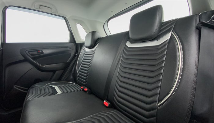 2018 Maruti Vitara Brezza VDI, Diesel, Manual, 35,382 km, Right Side Rear Door Cabin