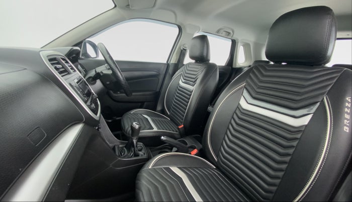 2018 Maruti Vitara Brezza VDI, Diesel, Manual, 35,382 km, Right Side Front Door Cabin