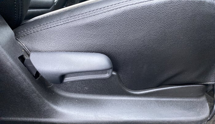 2018 Maruti Vitara Brezza VDI, Diesel, Manual, 35,382 km, Driver Side Adjustment Panel