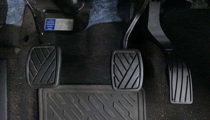 2018 Maruti Vitara Brezza VDI, Diesel, Manual, 35,382 km, Pedals