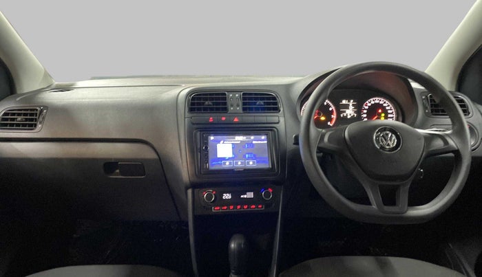 2022 Volkswagen Polo COMFORTLINE 1.0 TSI AT, Petrol, Automatic, 6,355 km, Dashboard