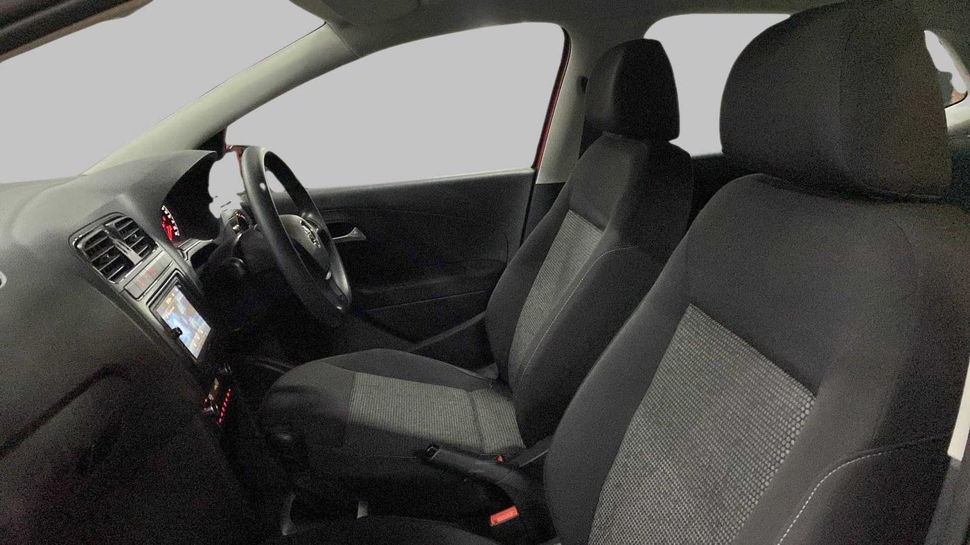 2022 Volkswagen Polo COMFORTLINE 1.0 TSI AT, Petrol, Automatic, 6,355 km, Right Side Front Door Cabin