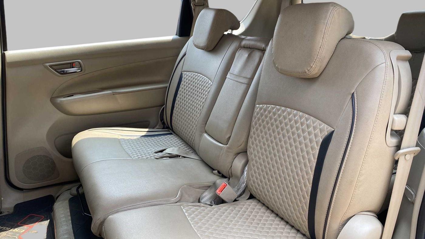 2017 Maruti Ertiga ZDI PLUS SHVS, Diesel, Manual, 36,926 km, Right Side Rear Door Cabin