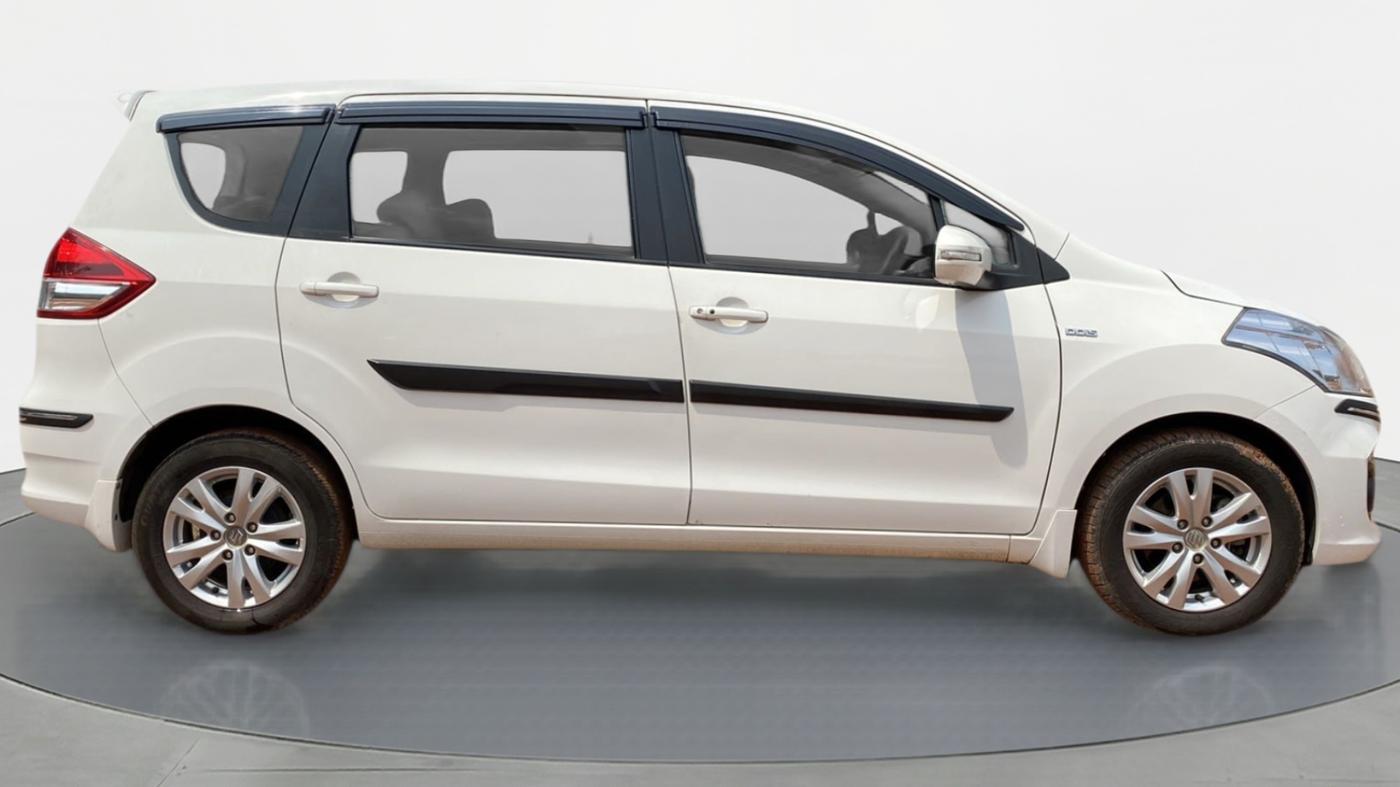2017 Maruti Ertiga ZDI PLUS SHVS, Diesel, Manual, 36,926 km, Right Side View