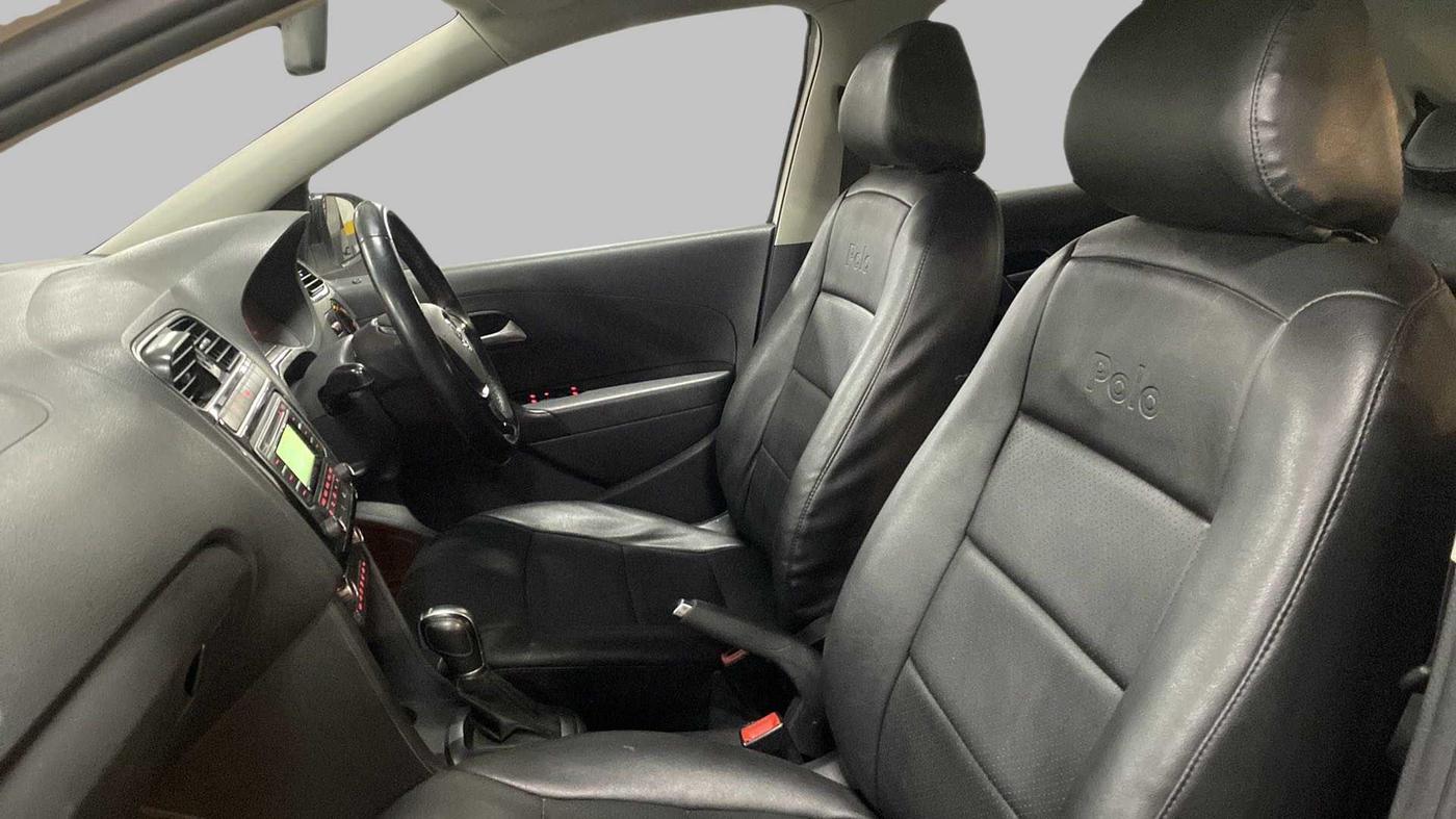 2015 Volkswagen Polo GT TSI 1.2 PETROL AT, Petrol, Automatic, 30,876 km, Right Side Front Door Cabin
