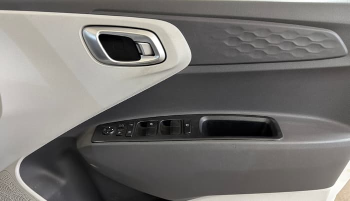2021 Hyundai GRAND I10 NIOS SPORTZ AMT 1.2 KAPPA VTVT, Petrol, Automatic, 24,682 km, Driver Side Door Panels Control