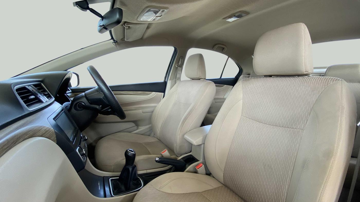 2021 Maruti Ciaz DELTA 1.5 SHVS VVT MT, Petrol, Manual, 33,731 km, Right Side Front Door Cabin