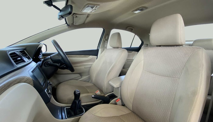 2021 Maruti Ciaz DELTA 1.5 SHVS VVT MT, Petrol, Manual, 33,731 km, Right Side Front Door Cabin