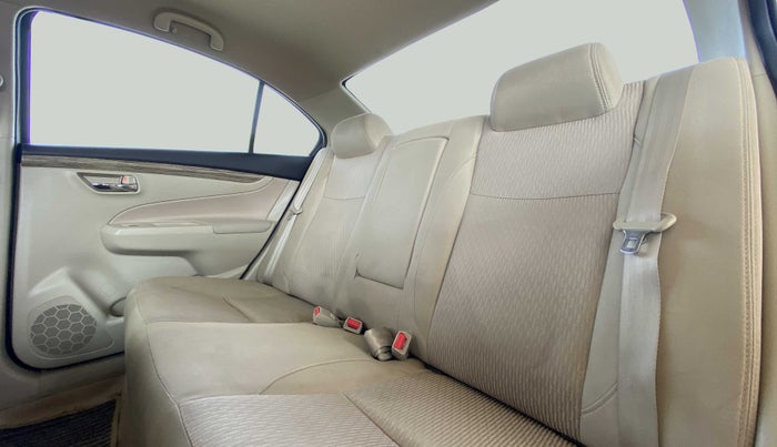 2021 Maruti Ciaz DELTA 1.5 SHVS VVT MT, Petrol, Manual, 33,731 km, Right Side Rear Door Cabin