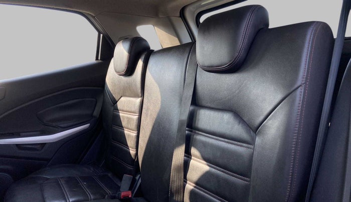 2014 Ford Ecosport 1.0 ECOBOOST TITANIUM, Petrol, Manual, 75,865 km, Right Side Rear Door Cabin