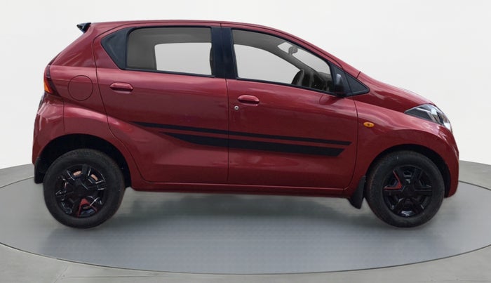 2017 Datsun Redi Go LIMITED EDITION, Petrol, Manual, 31,389 km, Right Side View