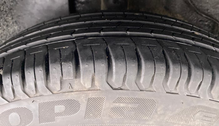2020 Tata ALTROZ XE RHYTM, Petrol, Manual, 17,202 km, Right Rear Tyre Tread