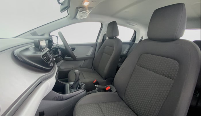 2020 Tata ALTROZ XE RHYTM, Petrol, Manual, 17,202 km, Right Side Front Door Cabin