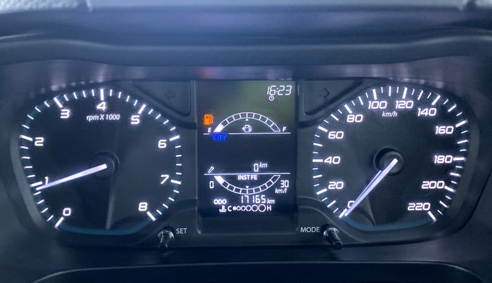 2020 Tata ALTROZ XE RHYTM, Petrol, Manual, 17,202 km, Odometer Image