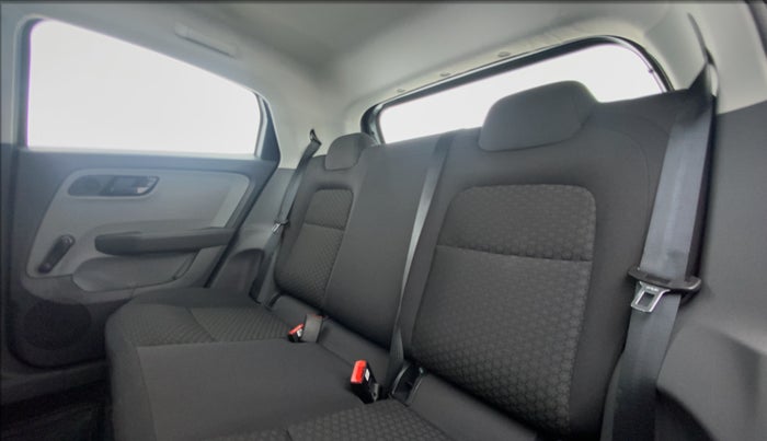 2020 Tata ALTROZ XE RHYTM, Petrol, Manual, 17,202 km, Right Side Rear Door Cabin