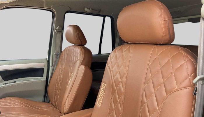 2021 Mahindra Scorpio S11, Diesel, Manual, 26,805 km, Right Side Front Door Cabin