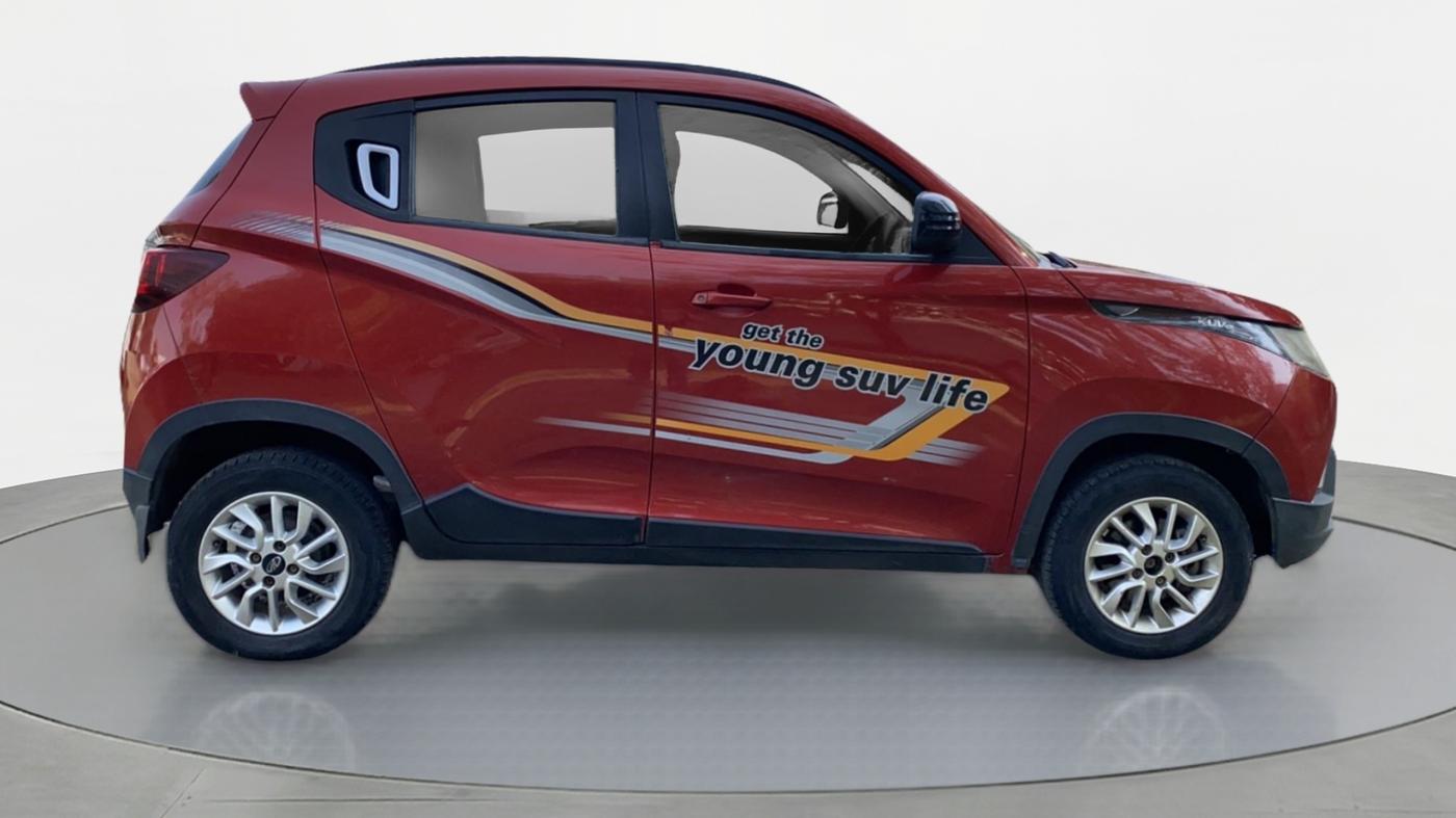 2015 Mahindra Kuv100 K8 5 STR, Petrol, Manual, 28,462 km, Right Side View