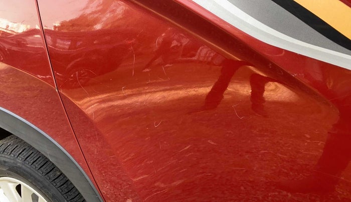 2015 Mahindra Kuv100 K8 5 STR, Petrol, Manual, 28,462 km, Right rear door - Minor scratches