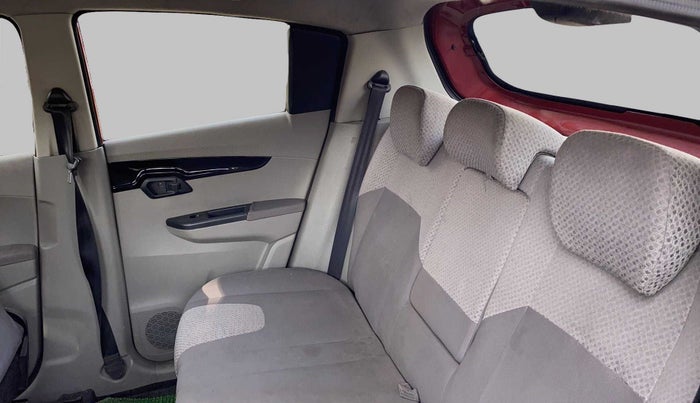 2015 Mahindra Kuv100 K8 5 STR, Petrol, Manual, 28,462 km, Right Side Rear Door Cabin