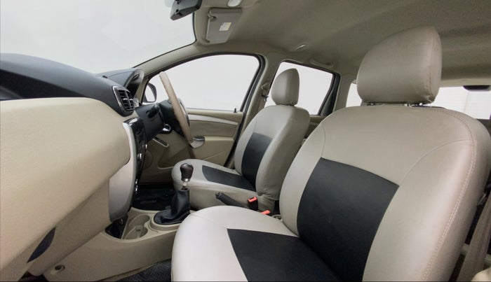 2015 Nissan Terrano XL (P), Petrol, Manual, 29,422 km, Right Side Front Door Cabin