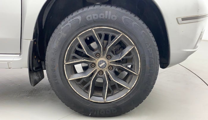 2015 Nissan Terrano XL (P), Petrol, Manual, 29,422 km, Right Front Wheel