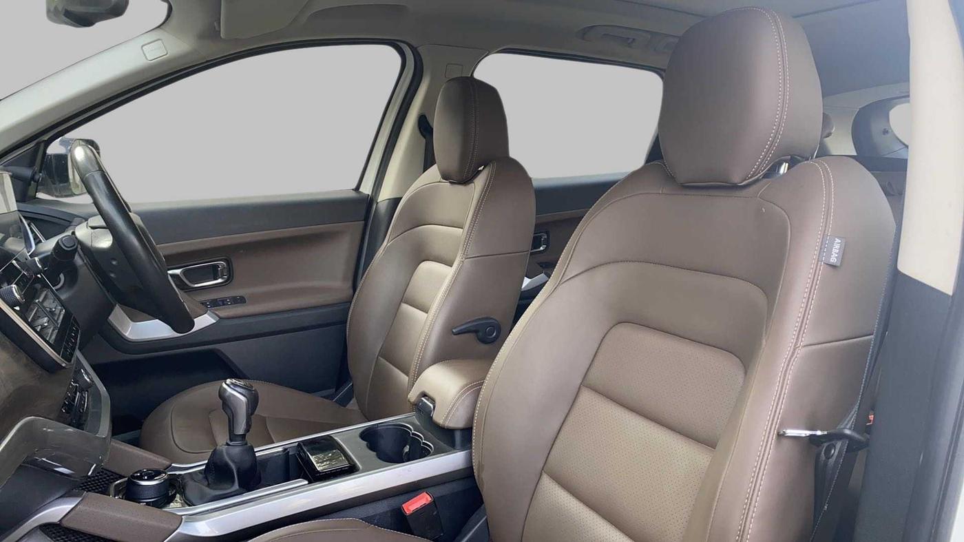 2021 Tata Harrier XZ +, Diesel, Manual, 32,527 km, Right Side Front Door Cabin