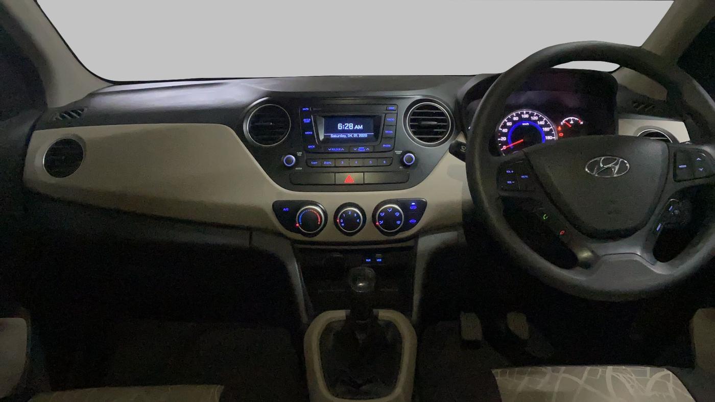 2019 Hyundai Grand i10 MAGNA 1.2 KAPPA VTVT, Petrol, Manual, 16,064 km, Dashboard