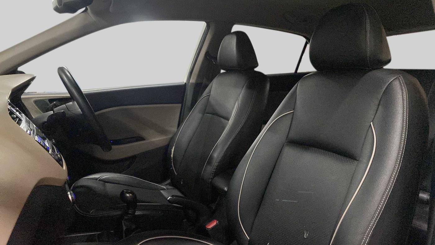2016 Hyundai Elite i20 SPORTZ 1.2, Petrol, Manual, 54,538 km, Right Side Front Door Cabin