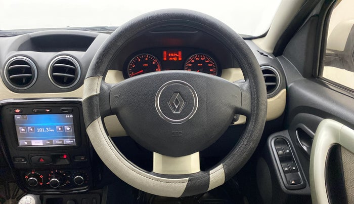 2013 Renault Duster RXL PLUS DIESEL 85, Diesel, Manual, 97,719 km, Steering Wheel Close Up