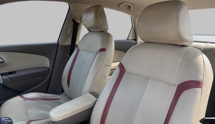 2013 Skoda Rapid AMBITION 1.6 MPFI MT, Petrol, Manual, 91,726 km, Right Side Front Door Cabin