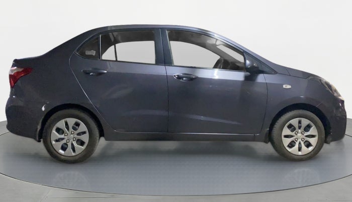 2017 Hyundai Xcent E PLUS, Petrol, Manual, 29,921 km, Right Side