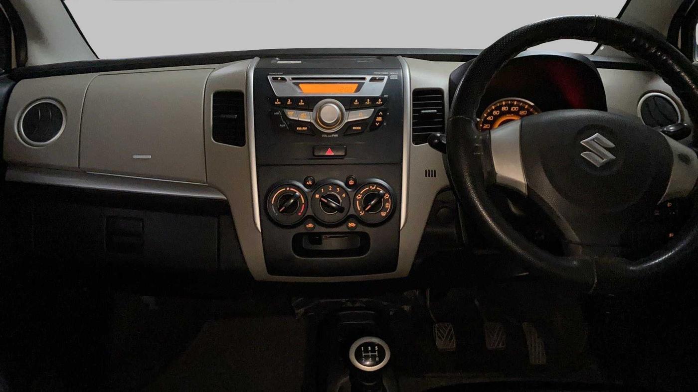 2016 Maruti Wagon R 1.0 VXI, Petrol, Manual, 56,349 km, Dashboard
