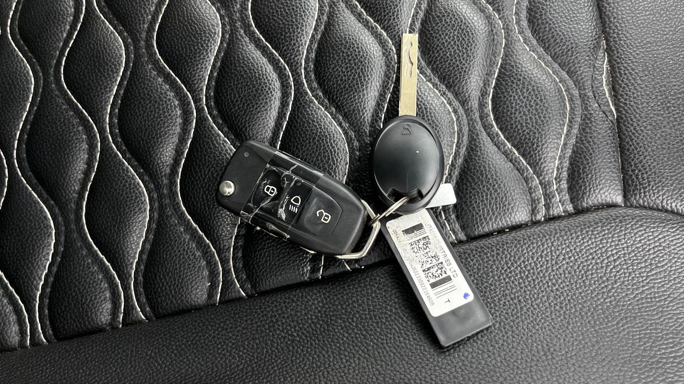 2022 Tata Tiago XZA PLUS PETROL, Petrol, Automatic, 15,973 km, Key Close Up