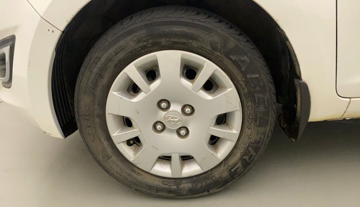 2013 Hyundai i20 MAGNA (O) 1.2, Petrol, Manual, 10,760 km, Left Front Wheel