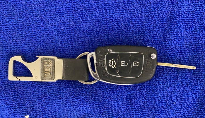 2013 Hyundai i20 MAGNA (O) 1.2, Petrol, Manual, 10,760 km, Key Close Up