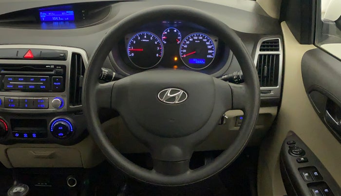 2013 Hyundai i20 MAGNA (O) 1.2, Petrol, Manual, 10,760 km, Steering Wheel Close Up