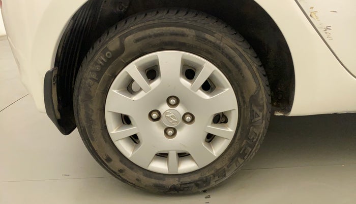 2013 Hyundai i20 MAGNA (O) 1.2, Petrol, Manual, 10,760 km, Right Rear Wheel