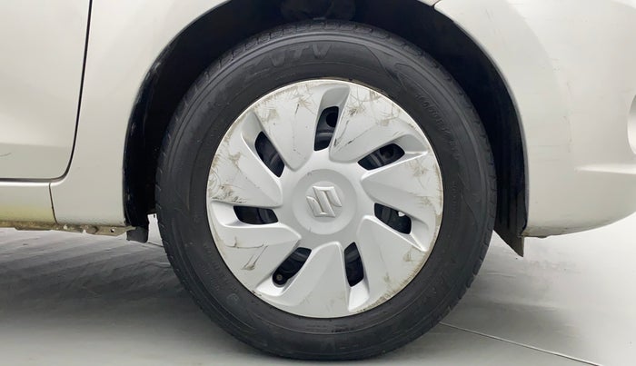 2014 Maruti Celerio VXI CNG D, CNG, Manual, 38,393 km, Right Front Wheel