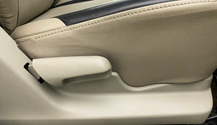 2014 Maruti Celerio VXI CNG D, CNG, Manual, 38,393 km, Driver Side Adjustment Panel