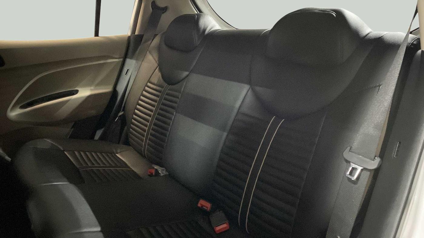 2022 Hyundai NEW SANTRO SPORTZ 1.1, Petrol, Manual, 3,396 km, Right Side Rear Door Cabin