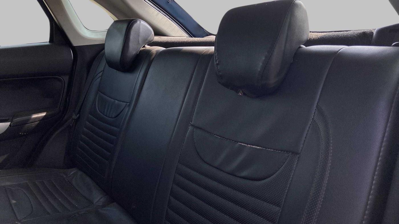 2015 Maruti Baleno ALPHA PETROL 1.2, Petrol, Manual, 77,485 km, Right Side Rear Door Cabin